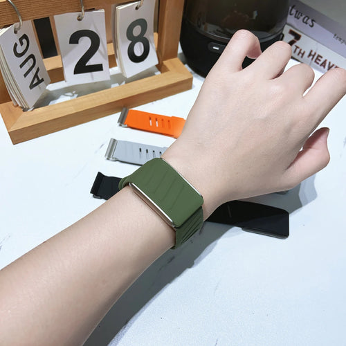 Suitable for Whoop 5.0 dual color silicone soft strap official For Whoop mg sports wristband with metal frame included